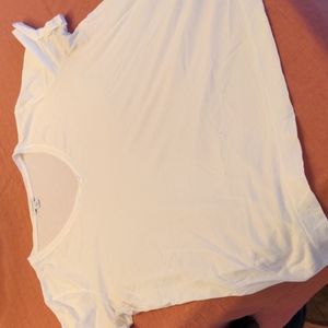 Cuyana large white v-neck tee shirt